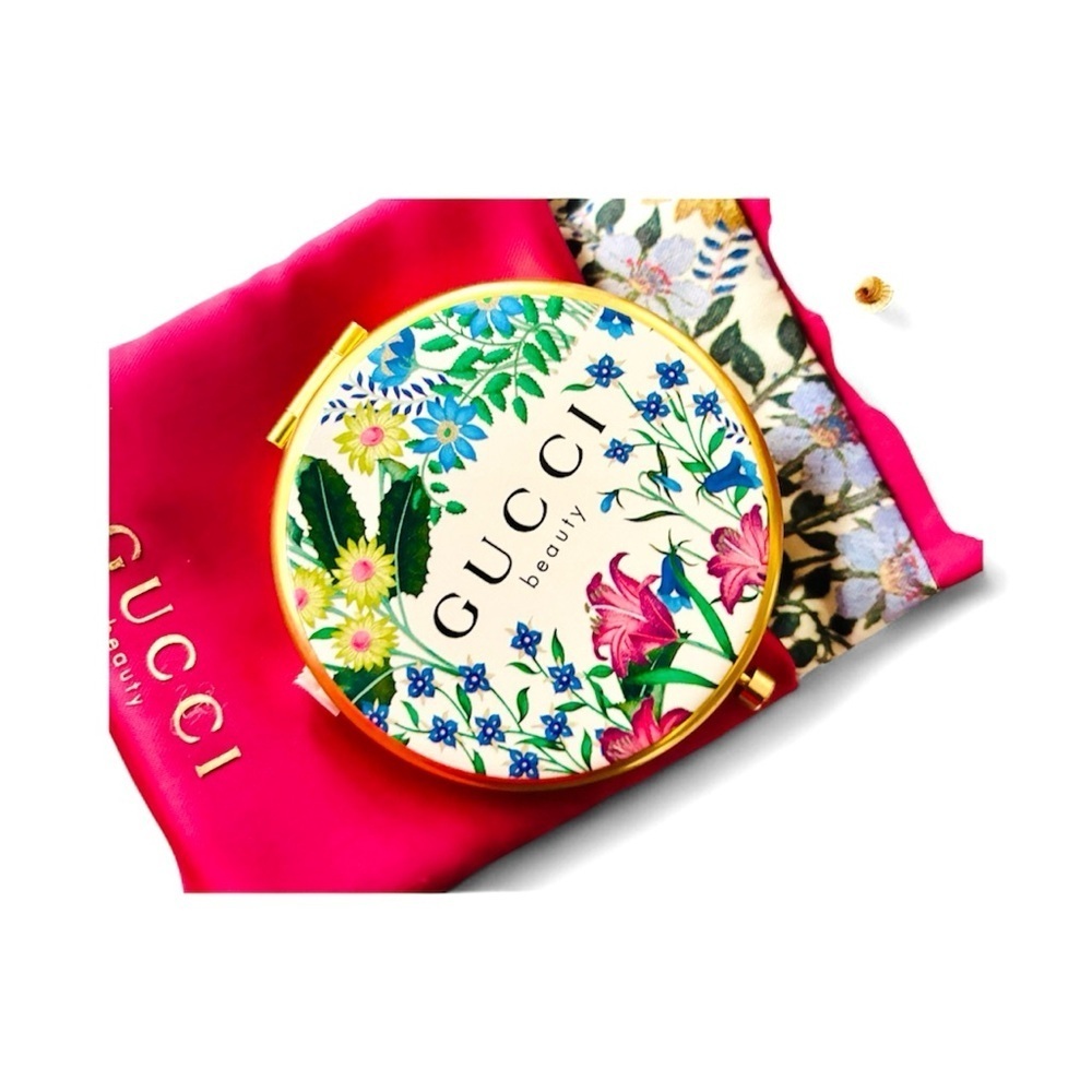 Gucci Beauty Floral / Gold Compact Mirror with Snap Pouch